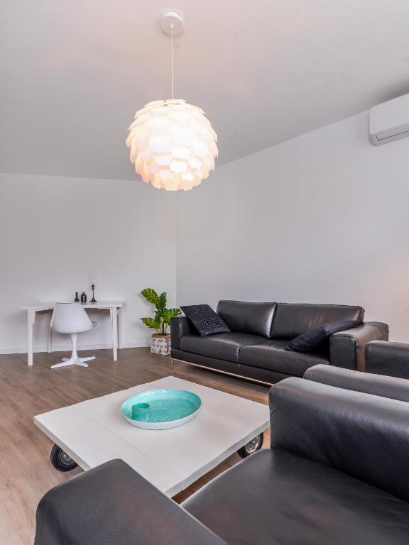 66 Apartment - Stylish Two Bedroom in Lozenets District - Two-Bedroom Apartment