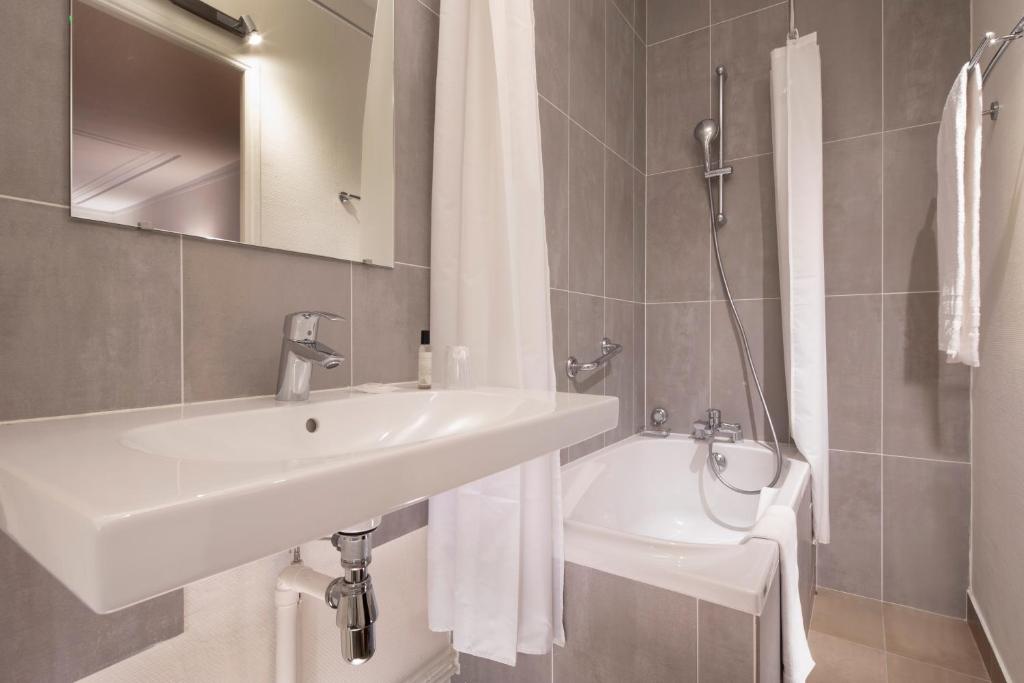 Hôtel Saint Roch - Resim 8