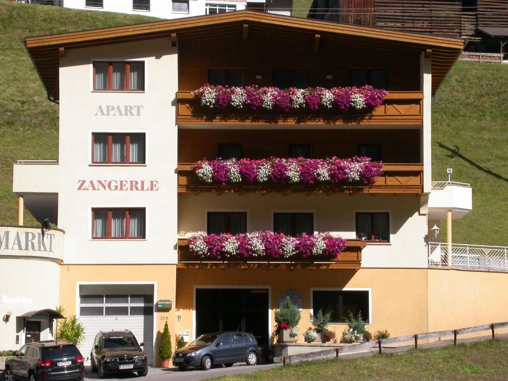 Budova, v ktorej sa apartmán nachádza