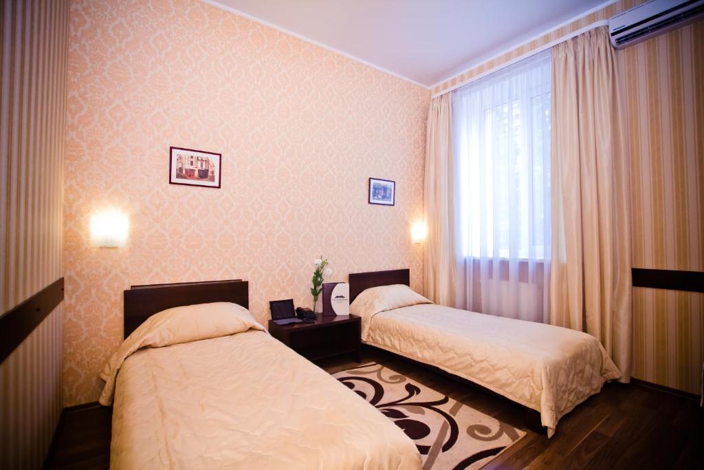 City Club - Standard Twin Room
