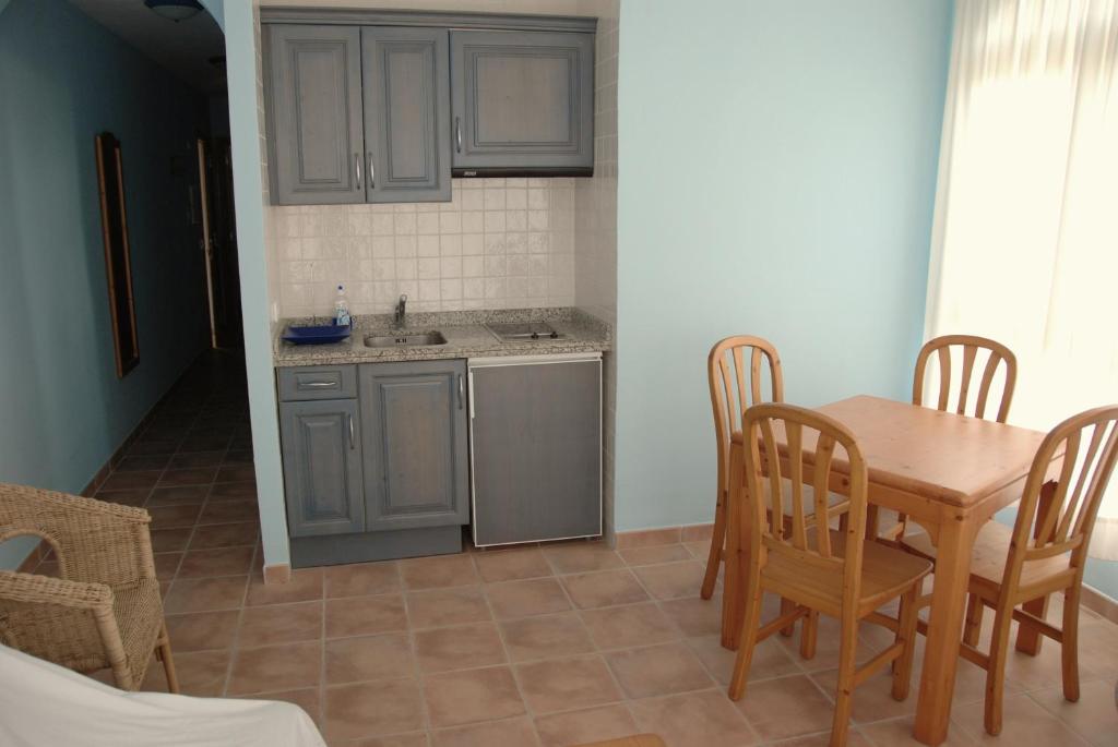 Residencial Playa Mar, Cala Mendia – Updated 2023 Prices