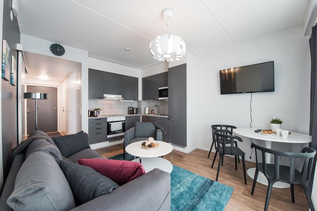 Forenom Serviced Apartments Vantaa Neilikkatie - Two-Bedroom Apartment