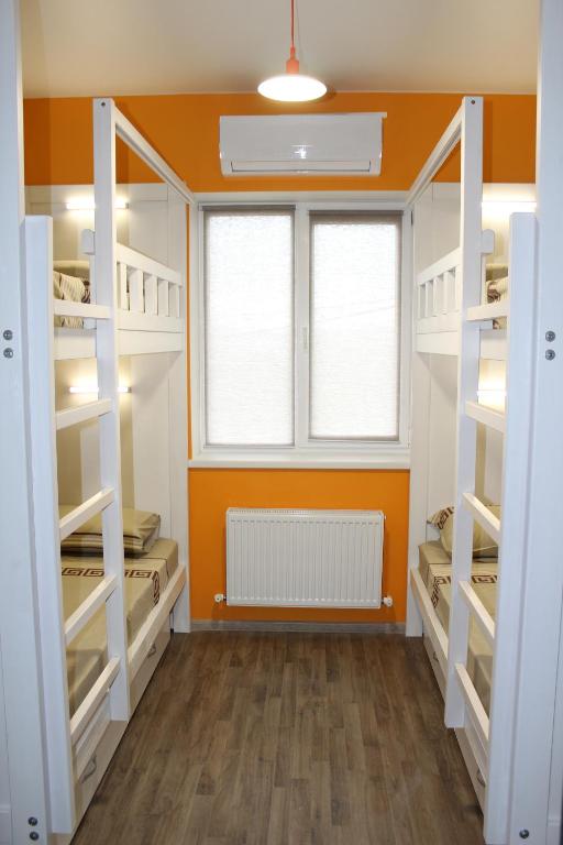 Хостел. Туапсе хостелы недорого. Хостел борода ялта. Классный хостел в туапсе. Классный хостел в туапсе.