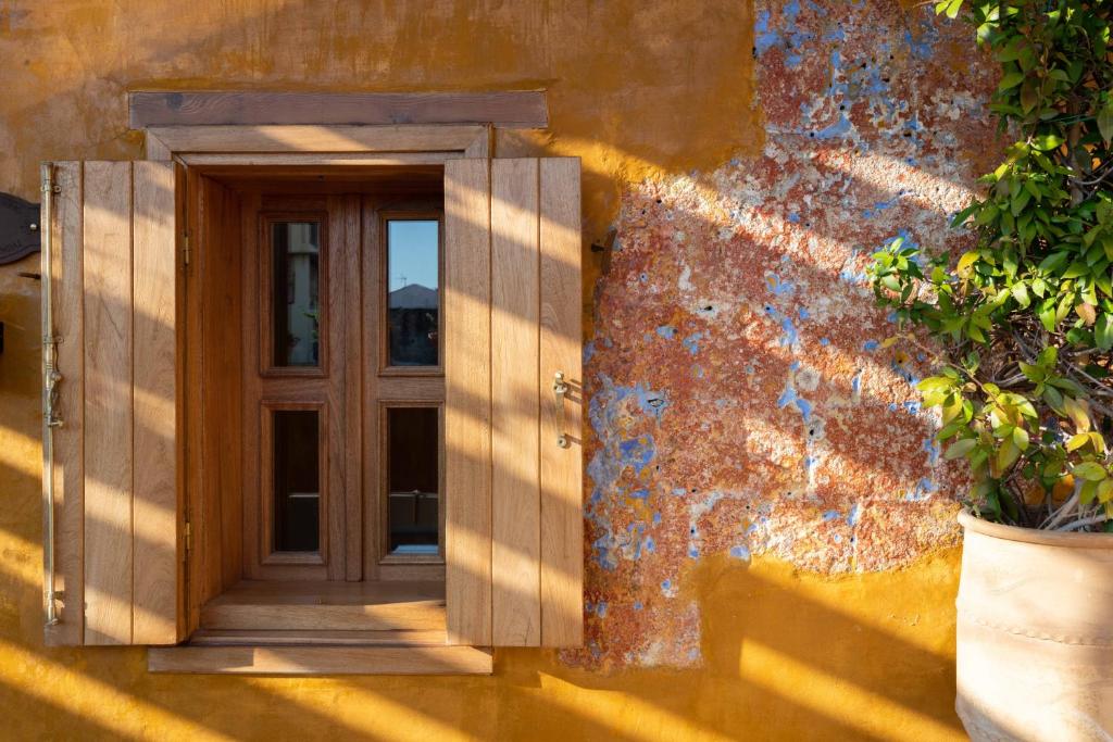 10GR Boutique Hotel & Wine Bar - Resim 35