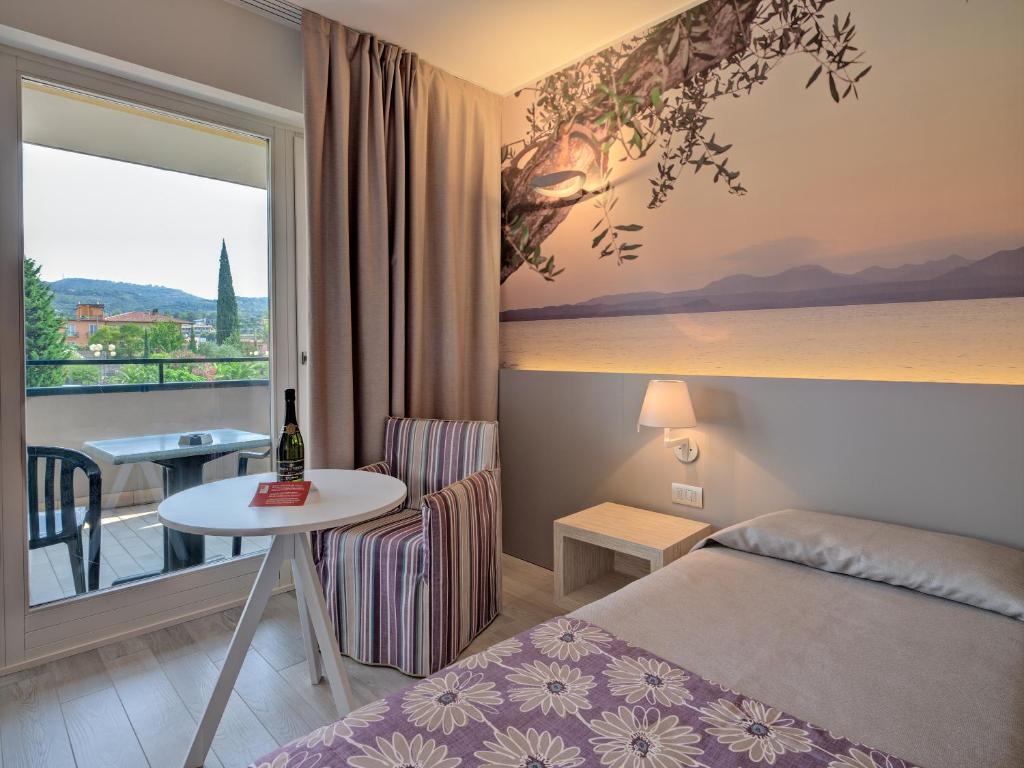 Parc Hotel Gritti - Double Room With Balcony