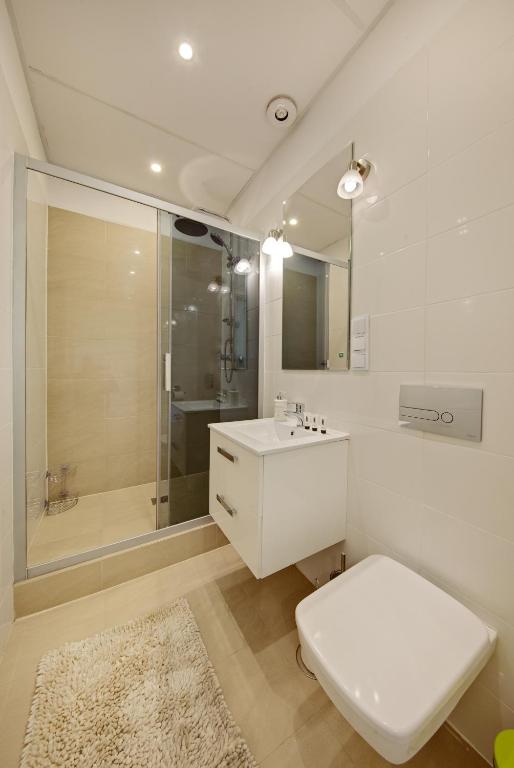 Jagiellonska 3 ApartHotel - Duze przestronne pokoje, centrum miasta, szybkie WiFi - Resim 26