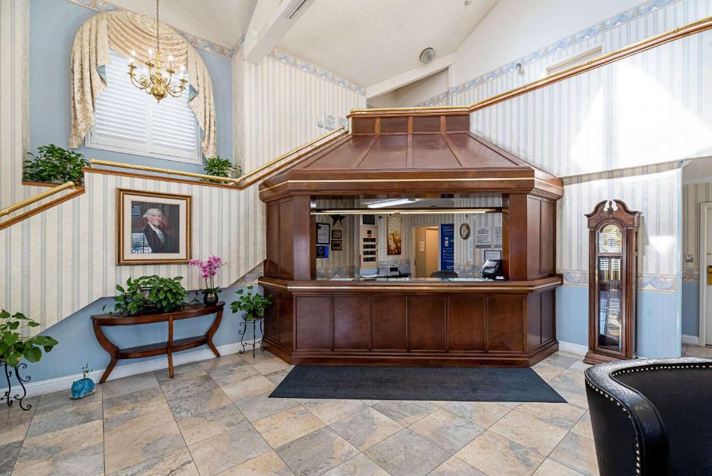 Clarion Inn Silicon Valley photo