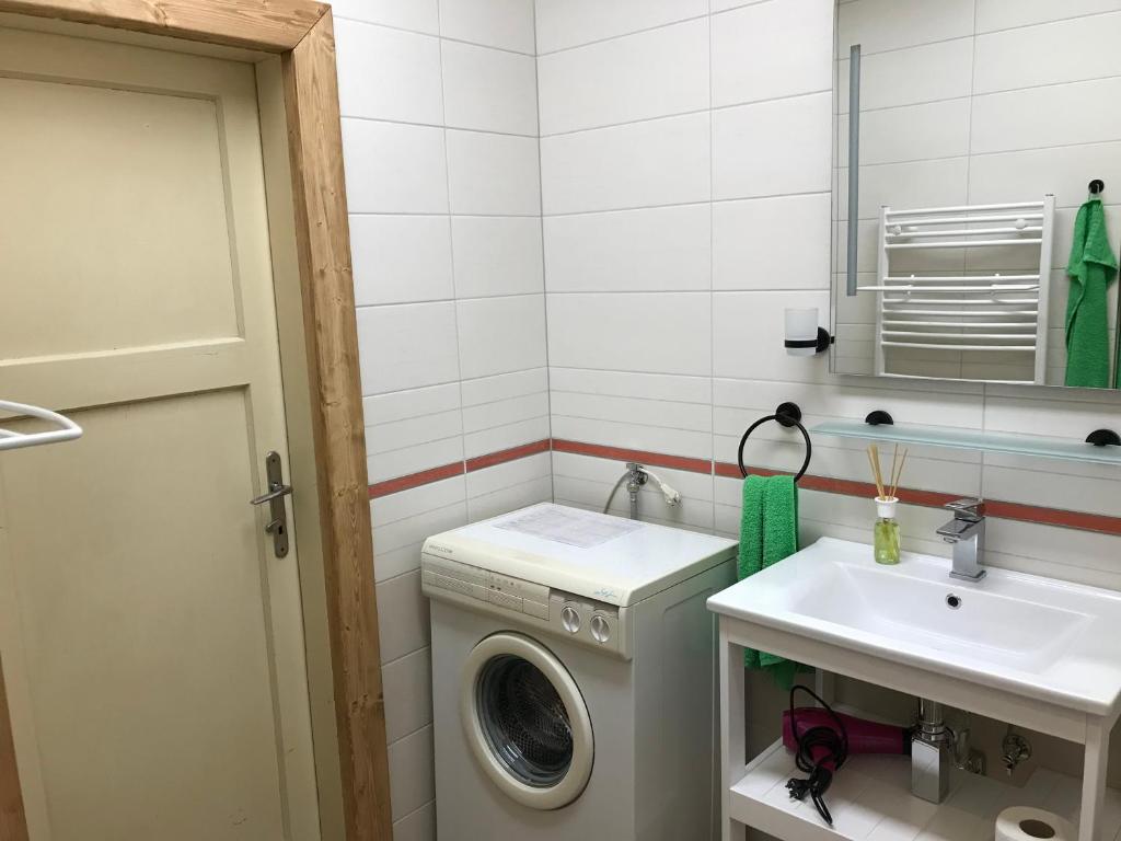 Koupelna v ubytování Rozboudovec