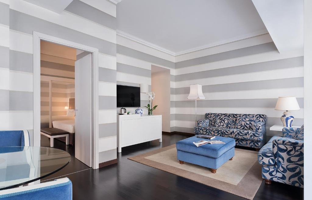 Sina De La Ville - Resim 40