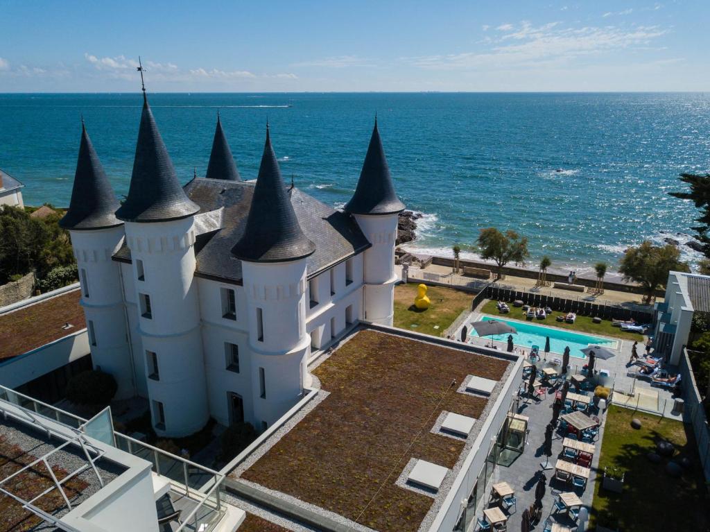 Hôtel Château des Tourelles, Thalasso et piscine d'eau de mer chauffée,  Pornichet – Tarifs 2023
