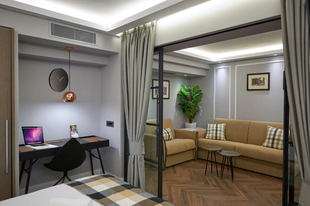 Marble House - Resim 17