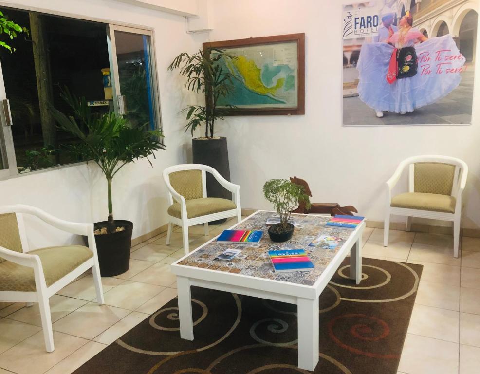 Posezení v ubytování Hotel El Faro Malecon