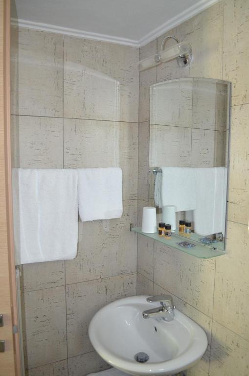 Hotel Europa - Family and Senior Friendly - 17