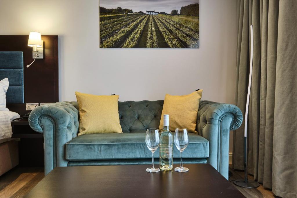 Llanerch Vineyard Hotel - 