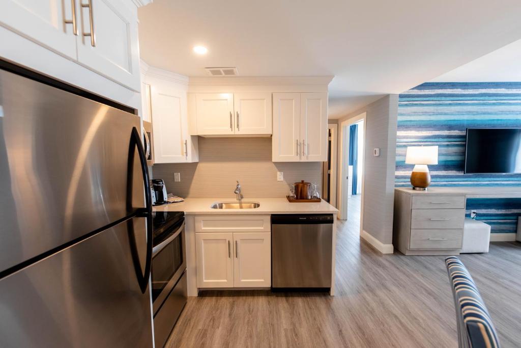 Hotel LBI - Deluxe King Suite