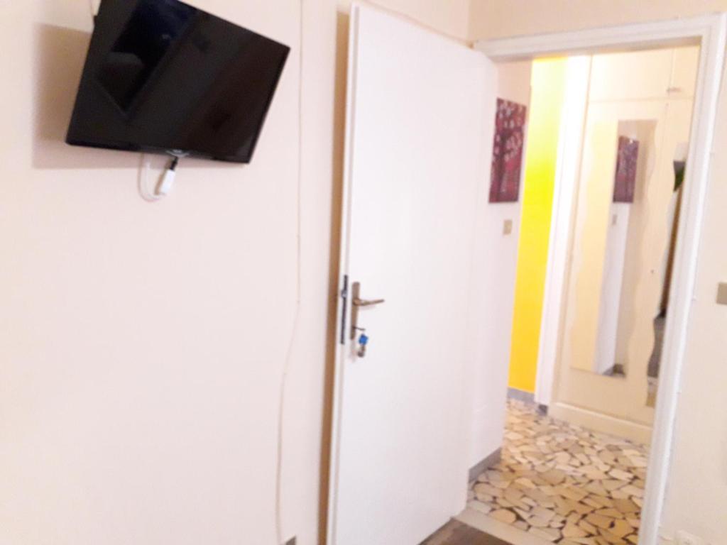 Sant'Orsola House - Double Room With Shared Bathroom
