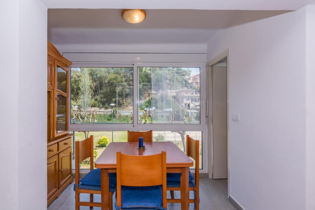 HomeHolidaysRentals Vall III, Santa Susanna – Updated 2022 Prices