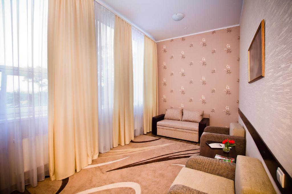 City Club - Deluxe Double Room