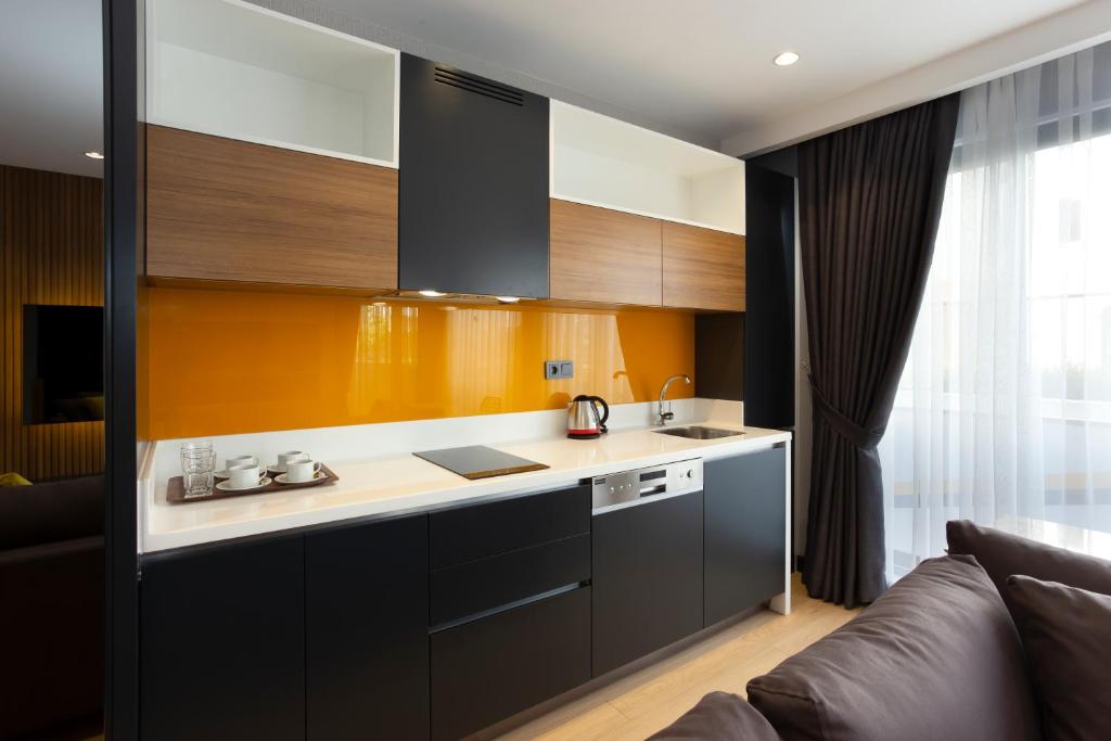 A kitchen or kitchenette at Nox Suite