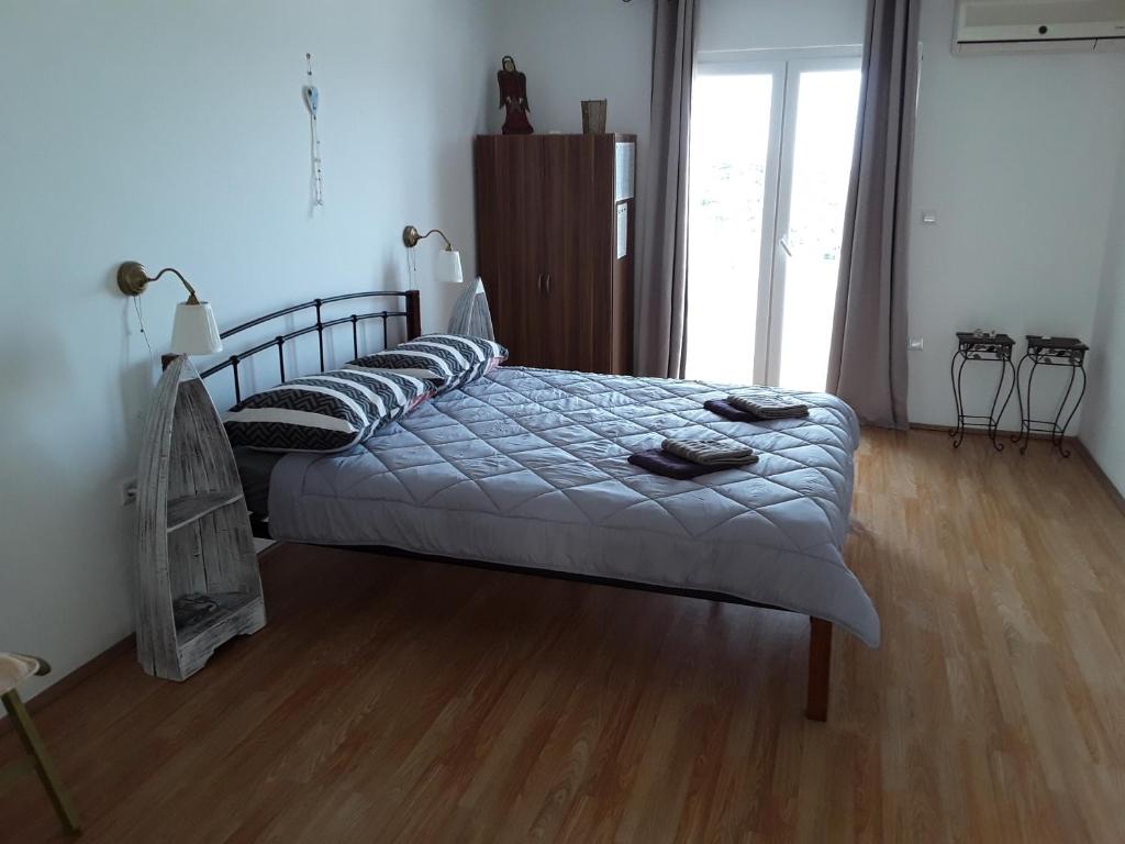 BenJak Apartments - 15