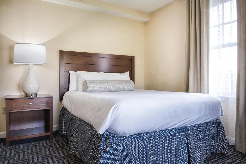 Club Wyndham Long Wharf - 