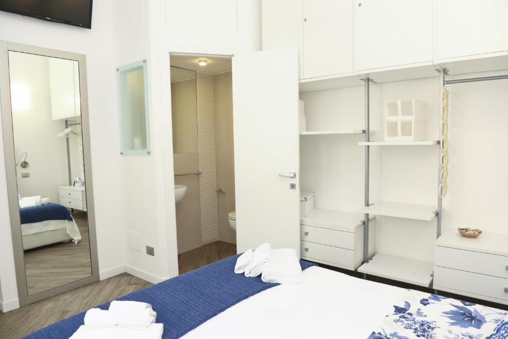 A bed or beds in a room at Casa Blue