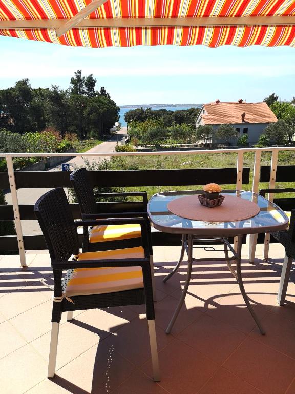 Balkon lub taras w obiekcie Apartman Milutin