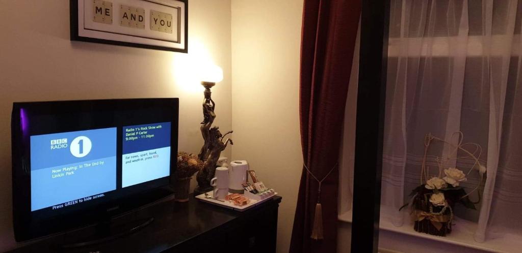 Fox & Hound Hotel - 