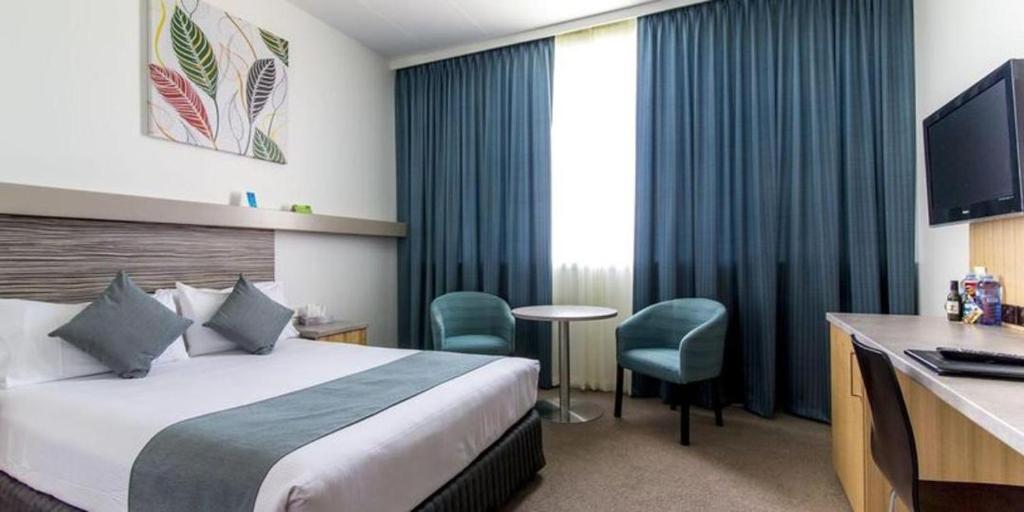 
Executive Queen Room
