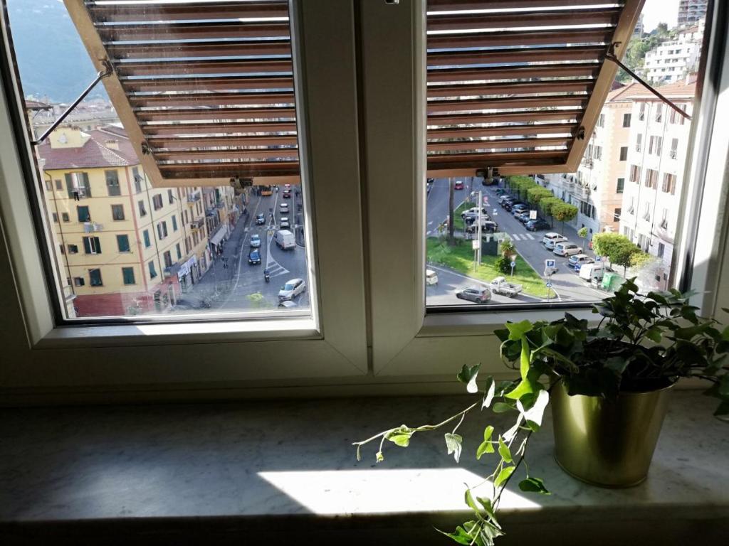 Nespecifikovaný výhled na destinaci La Spezia nebo výhled na město při pohledu z penzionu