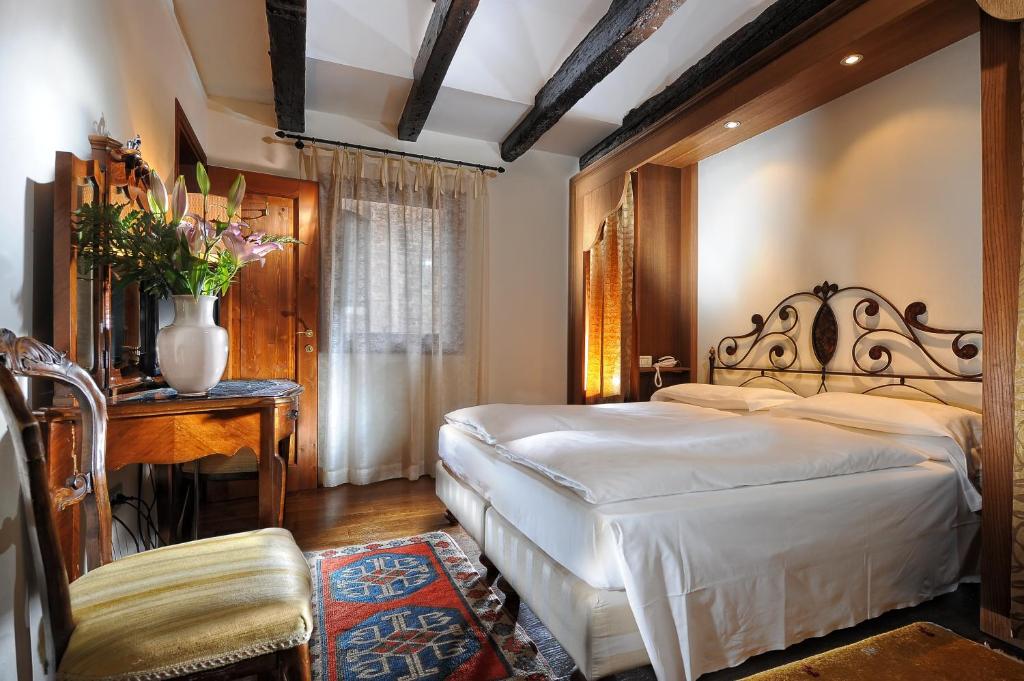 Gallery image of Hotel Flora in Venice