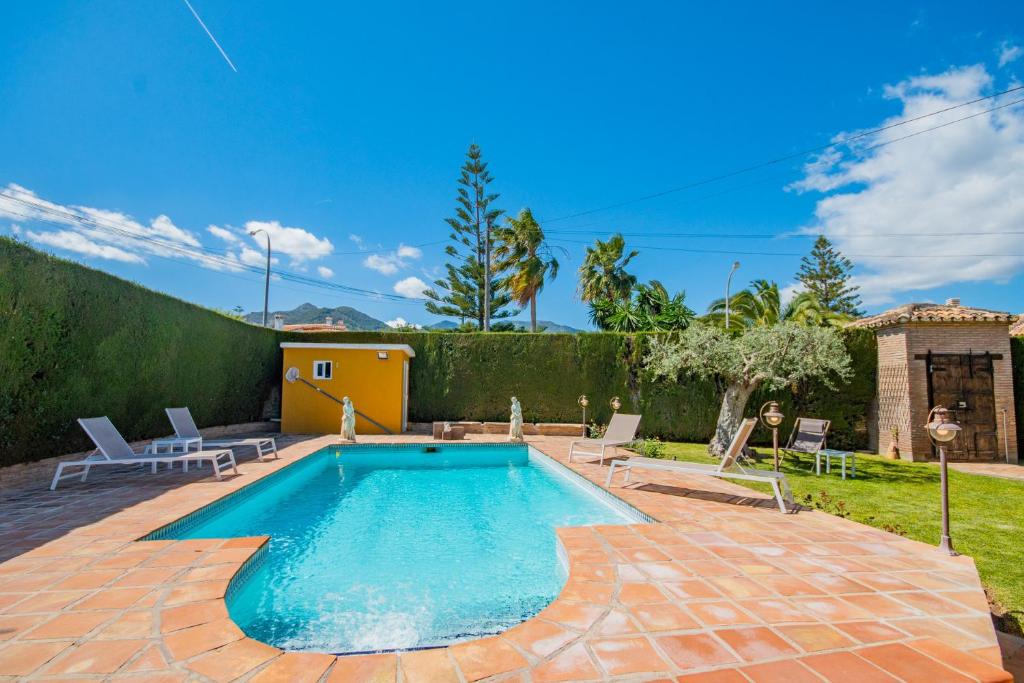 Cubos Villa El Sauce, Alhaurín de la Torre, Spain - Booking.com