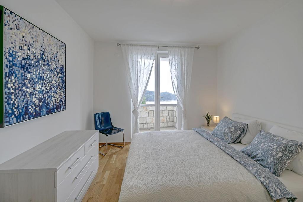 Posteľ alebo postele v izbe v ubytovaní Perfect Sea View Terrace Apartment Zlatni Potok