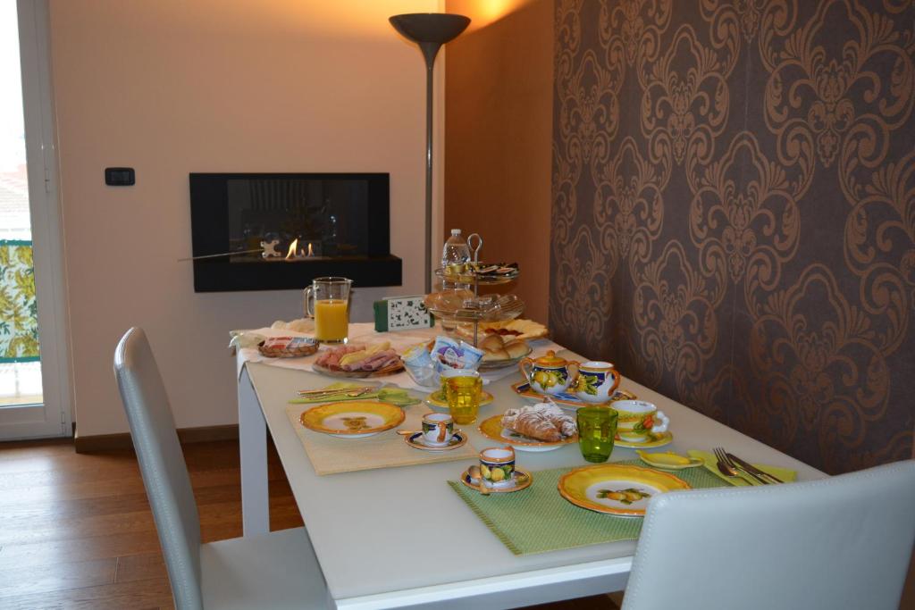 Jedlo v ubytovaní bed & breakfast alebo blízkom okolí