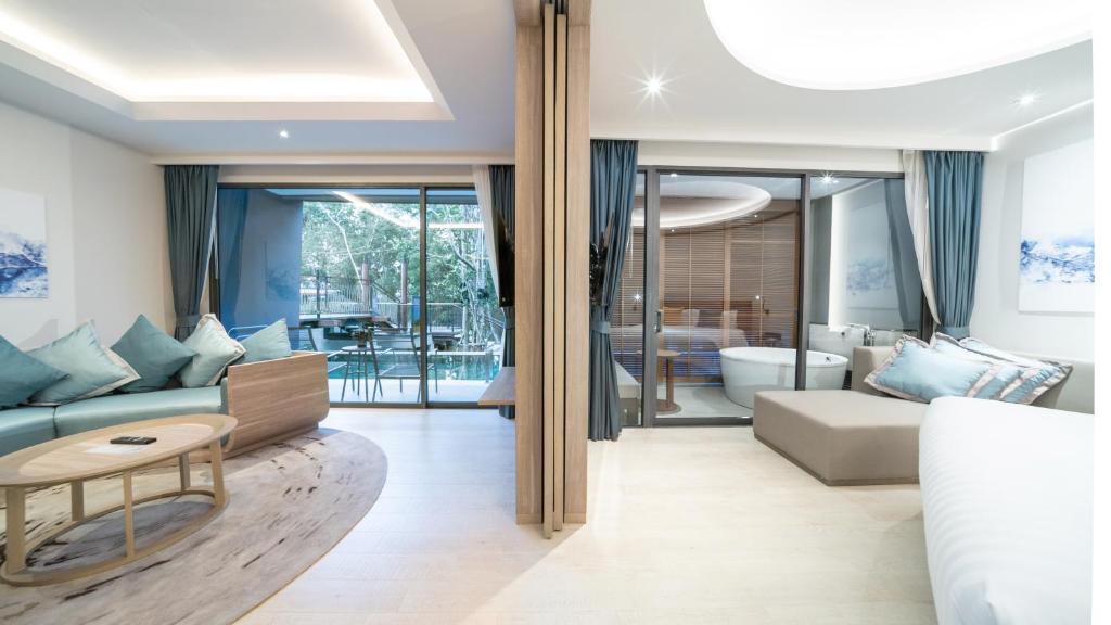 The Nature Phuket - SHA Extra Plus - Acceso A La Piscina De La Suite Junior