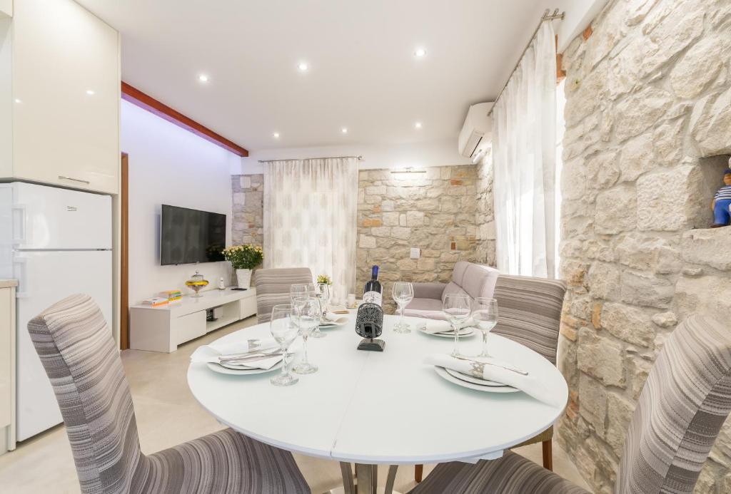 Posedenie v ubytovaní Apartman Grgur