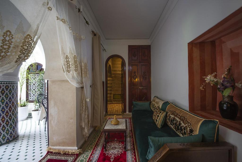 Posezení v ubytování Riad Maison Belbaraka