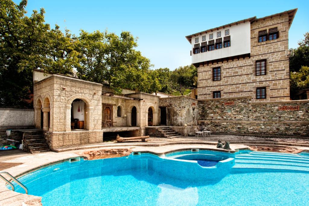 Chateau Cascara, Mouresi (updated prices 2024)