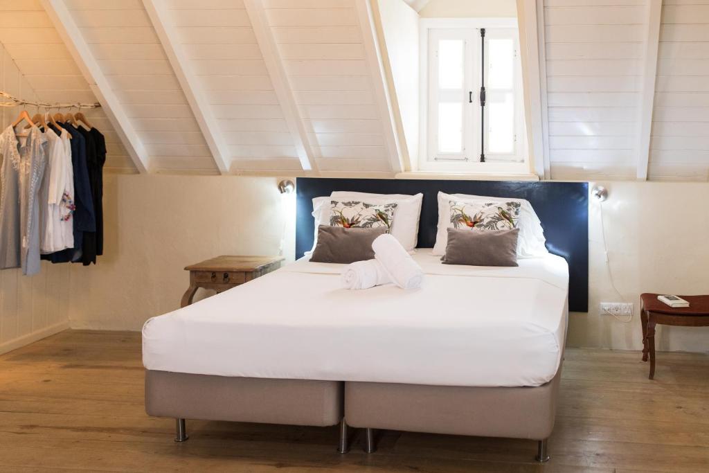 Landhuis Klein Santa Martha Boutique Hotel Restaurant. - Rala De Reina Superior
