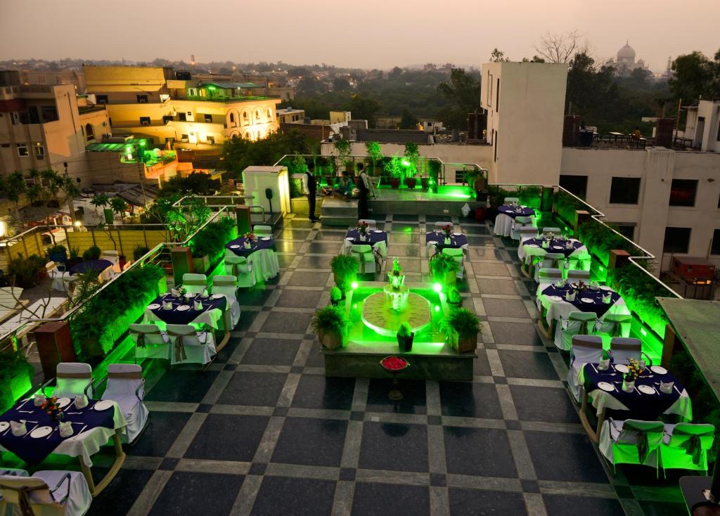Restaurace v ubytování Hotel Taj Resorts