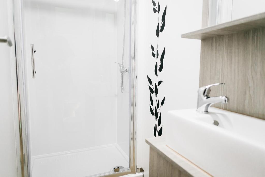 Illyria Apartments - 12