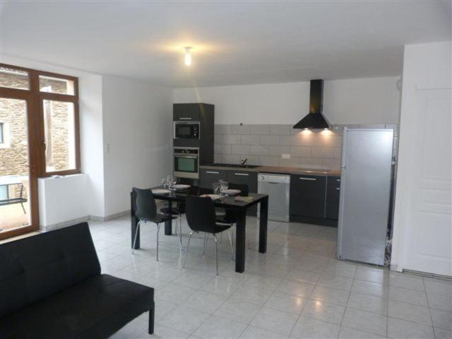 gite Oustal - Two-Bedroom Apartment