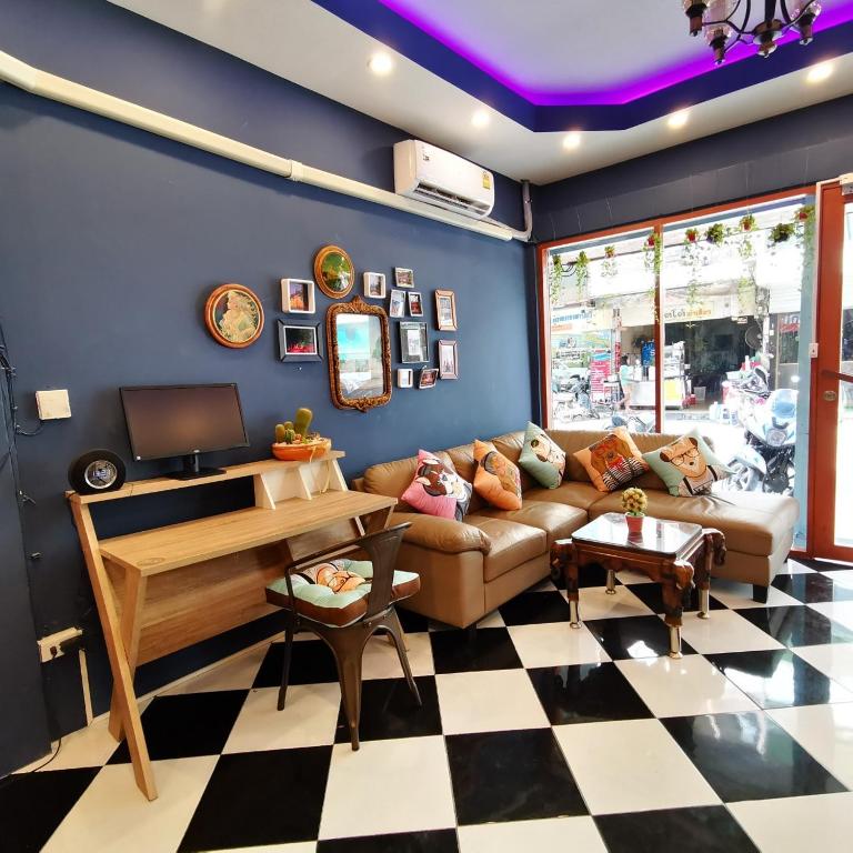 Posezení v ubytování D​ Luck​ Hostel