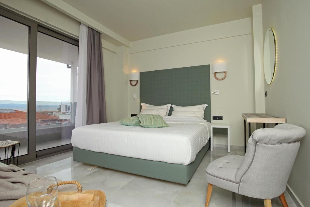 Athinais Luxury Apartments - 1