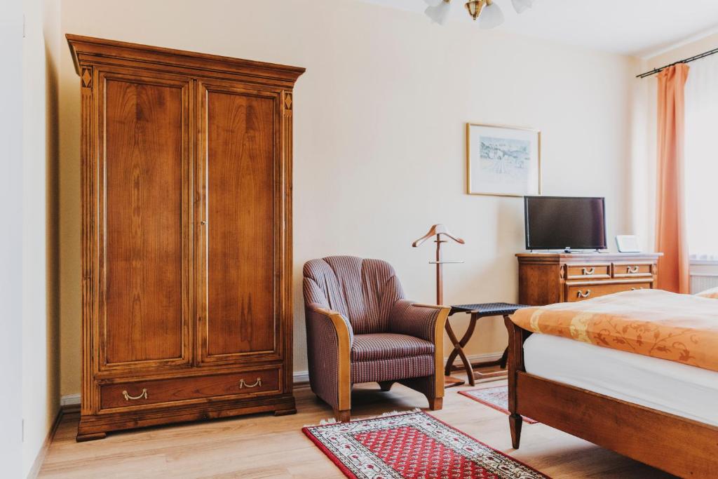 TV a/nebo společenská místnost v ubytování Hotel Spöttel