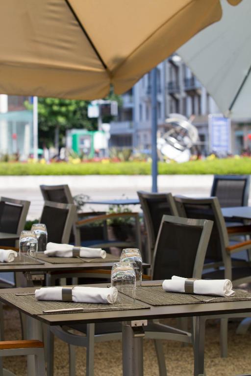Restaurace v ubytování Hotel Resslirytti