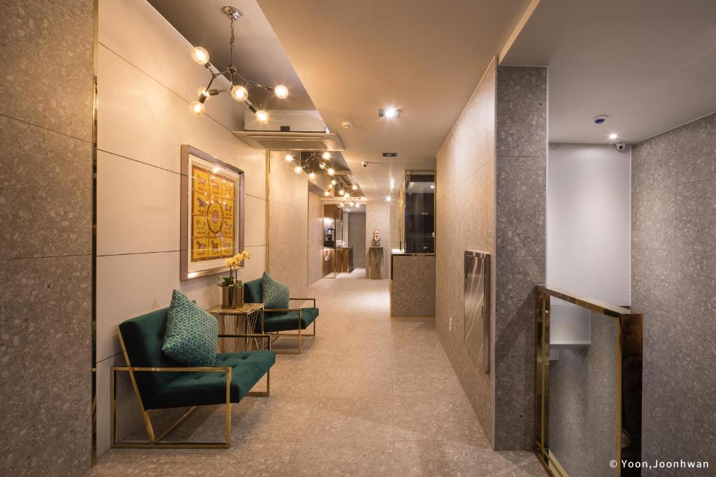 Brown Dot Hotel Seomyeonにあるシーティングエリア