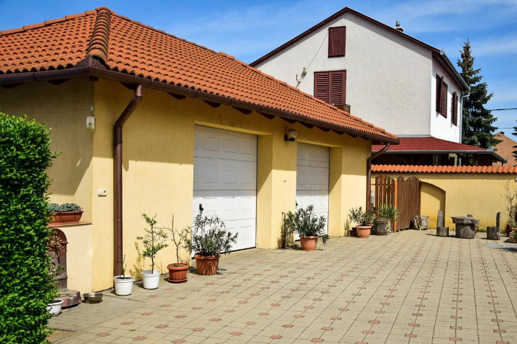 Budova, kde se bed and breakfast nachází