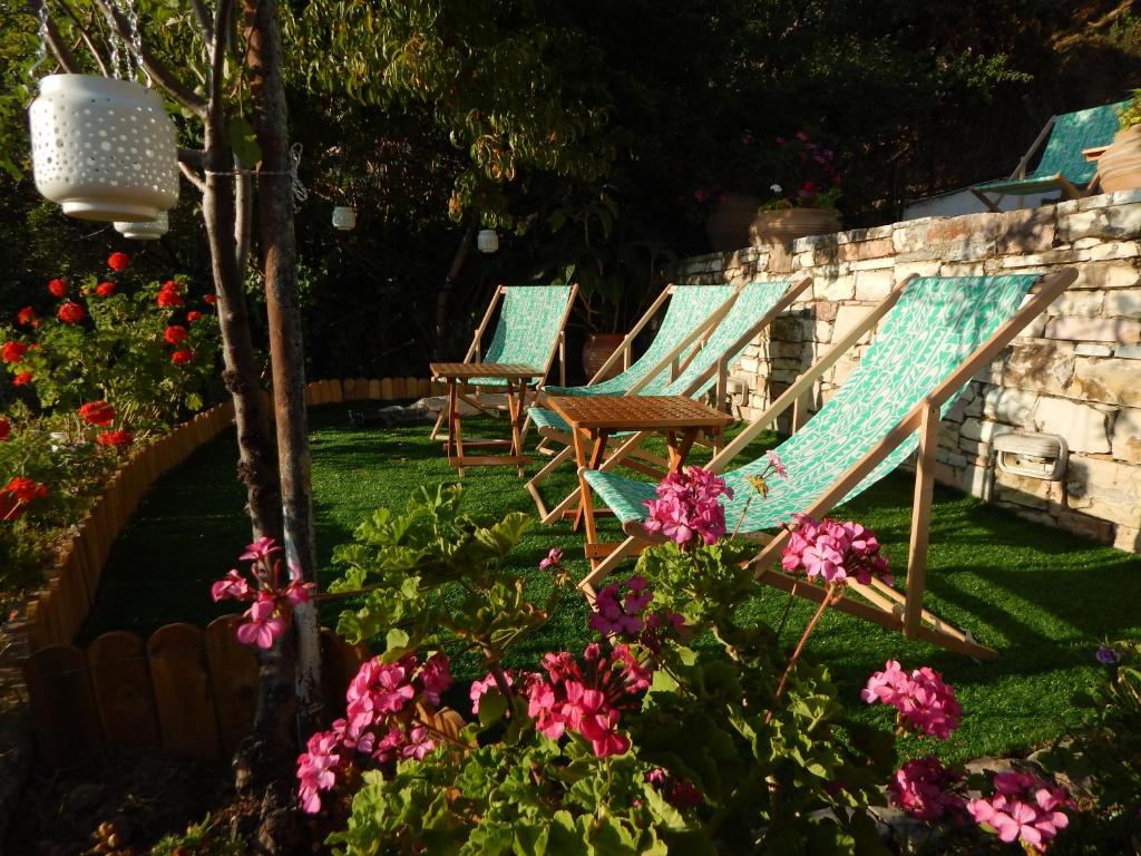 Zahrada ubytování Palmina Mare Villa and Studios