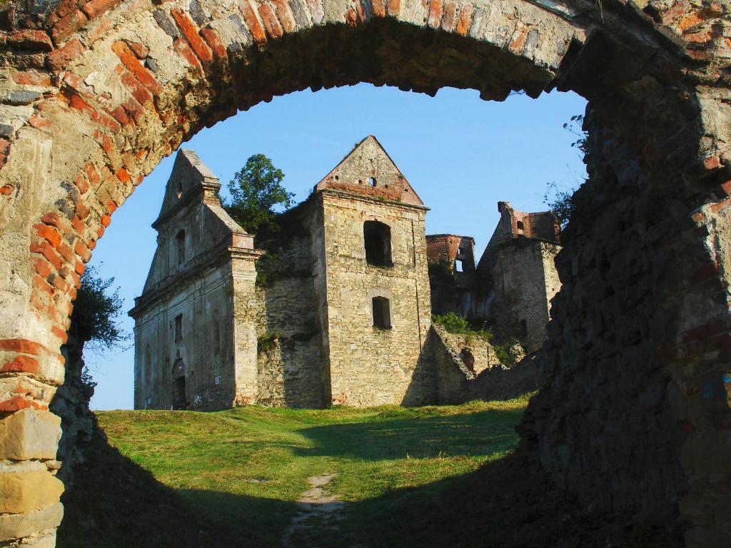 Miestna pamiatka v blízkosti chaty v prírode